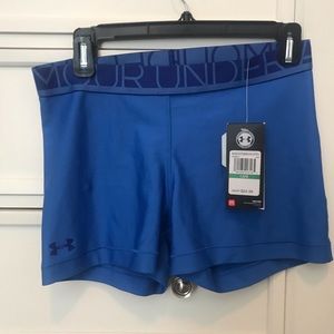 Underarmour women’s heat gear shorts size Large